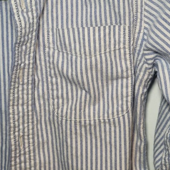OshKosh B'Gosh Size 6 Blue White Striped Button Down Beach Coastal Vacation - Picture 2 of 5